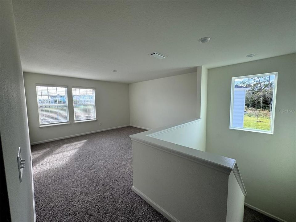 Active With Contract: $2,900 (4 beds, 3 baths, 2566 Square Feet)