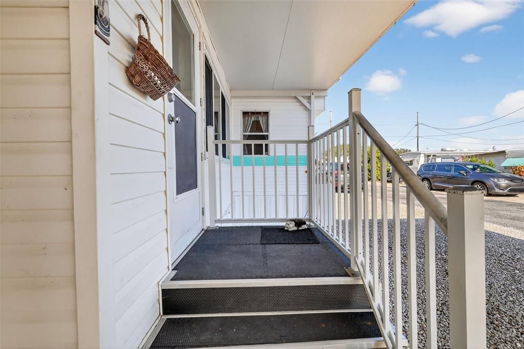 For Sale: $80,000 (2 beds, 1 baths, 790 Square Feet)