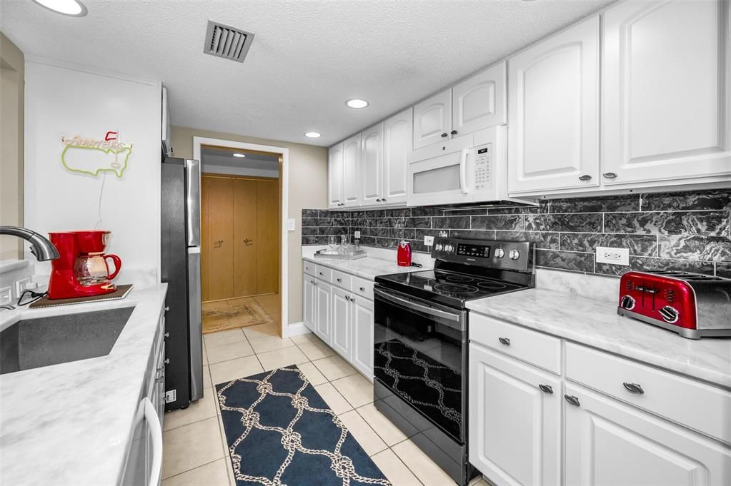 En Venta: $589,000 (2 camas, 2 baños, 1660 Pies cuadrados)