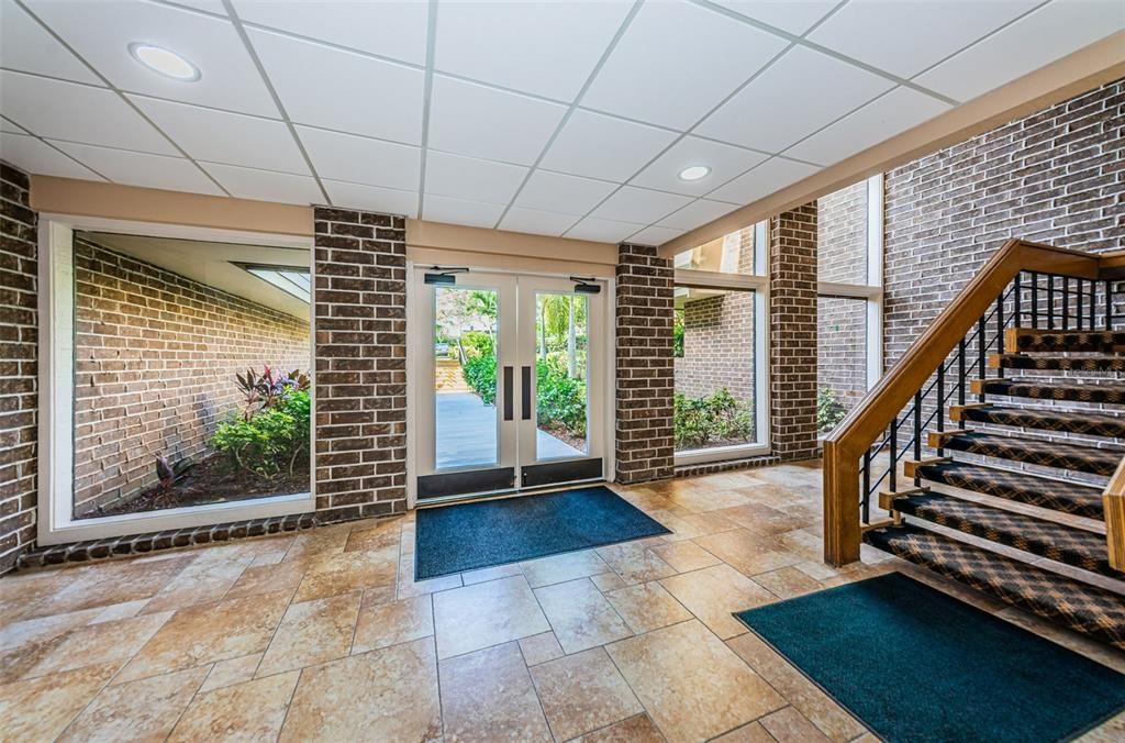 En Venta: $589,000 (2 camas, 2 baños, 1660 Pies cuadrados)