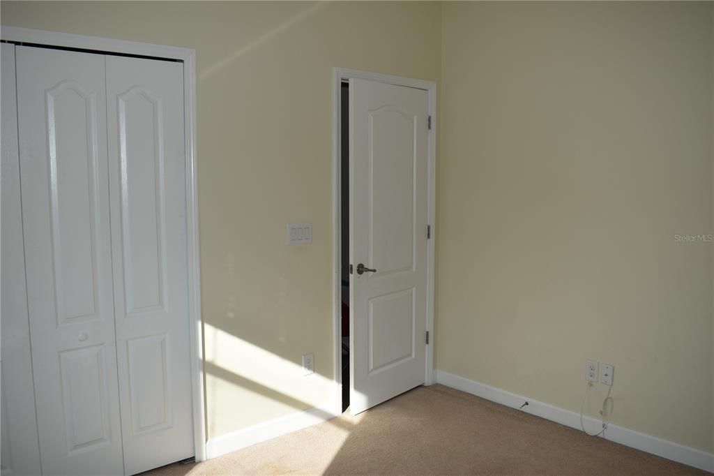 For Rent: $2,900 (4 beds, 2 baths, 2282 Square Feet)