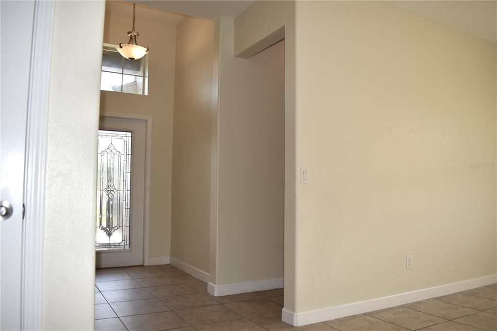 For Rent: $2,900 (4 beds, 2 baths, 2282 Square Feet)