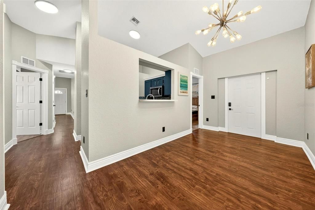 For Sale: $249,000 (3 beds, 2 baths, 1167 Square Feet)