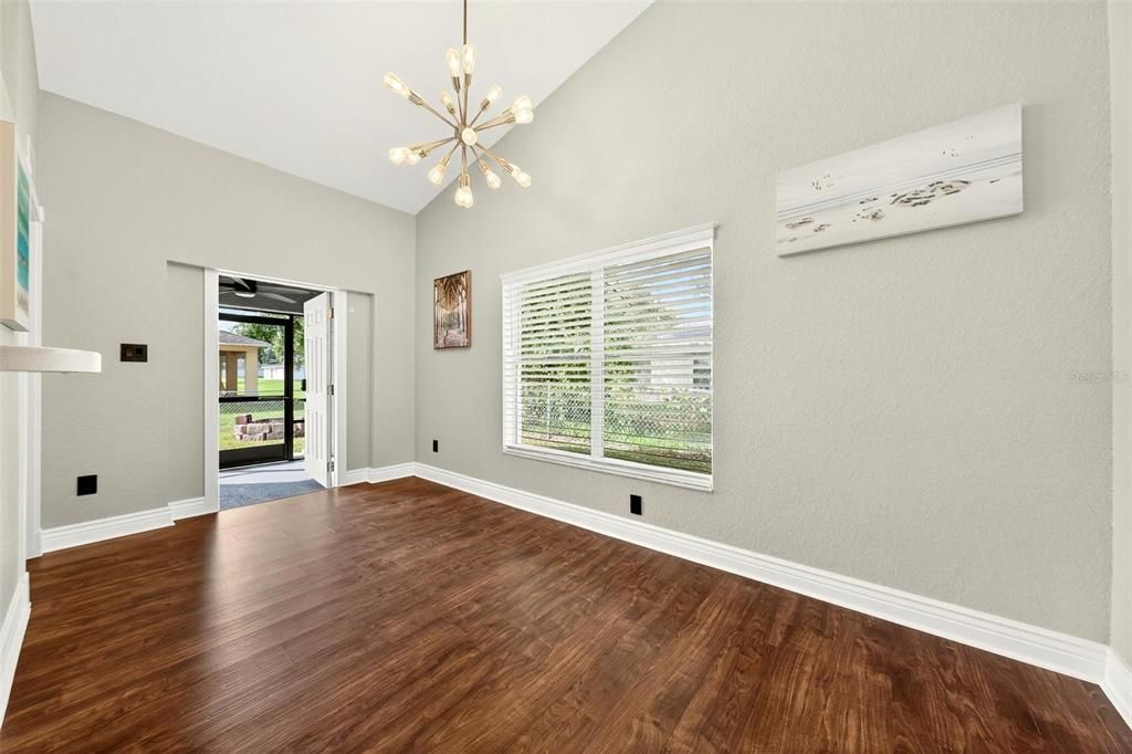 For Sale: $249,000 (3 beds, 2 baths, 1167 Square Feet)