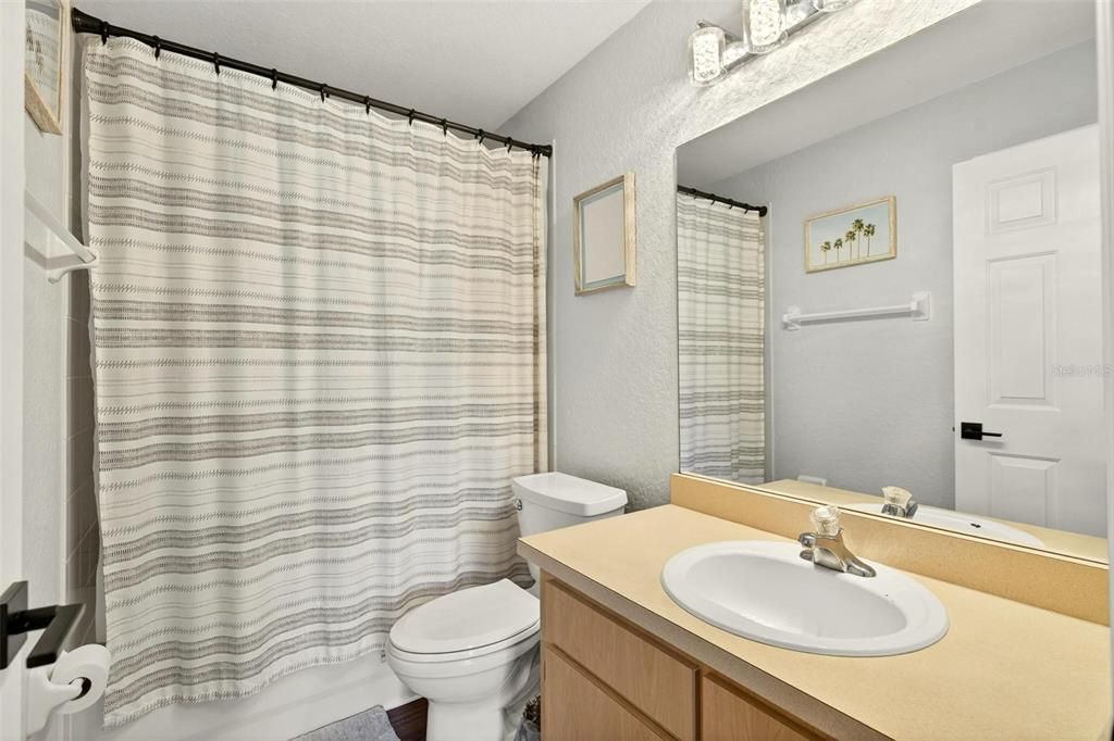 For Sale: $249,000 (3 beds, 2 baths, 1167 Square Feet)