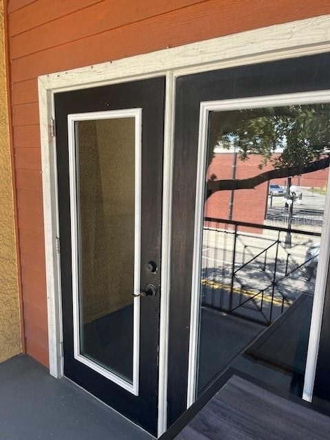 For Sale: $145,000 (1 beds, 1 baths, 692 Square Feet)