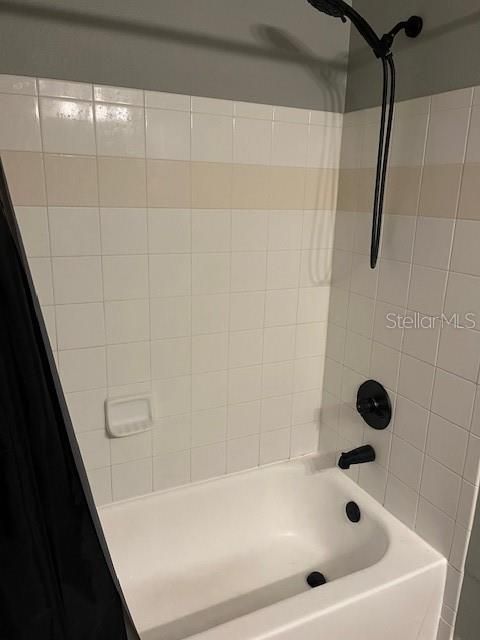 For Sale: $145,000 (1 beds, 1 baths, 692 Square Feet)