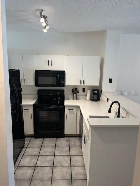 For Sale: $145,000 (1 beds, 1 baths, 692 Square Feet)