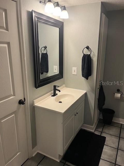 For Sale: $145,000 (1 beds, 1 baths, 692 Square Feet)