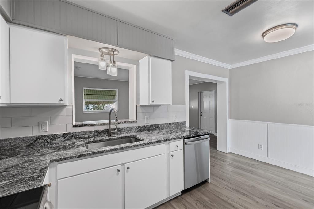 待售: $459,000 (3 贝兹, 2 浴室, 1422 平方英尺)