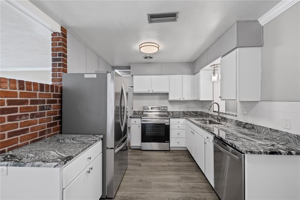 待售: $459,000 (3 贝兹, 2 浴室, 1422 平方英尺)