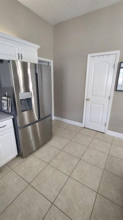 For Sale: $279,000 (3 beds, 2 baths, 1599 Square Feet)