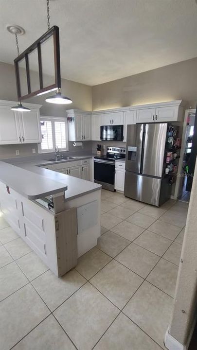 For Sale: $279,000 (3 beds, 2 baths, 1599 Square Feet)