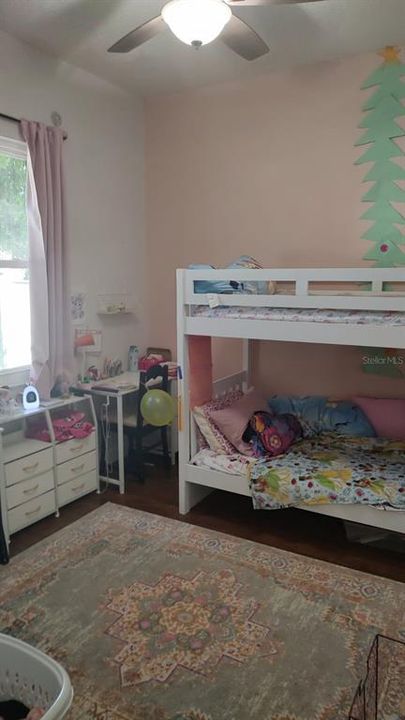 For Sale: $279,000 (3 beds, 2 baths, 1599 Square Feet)