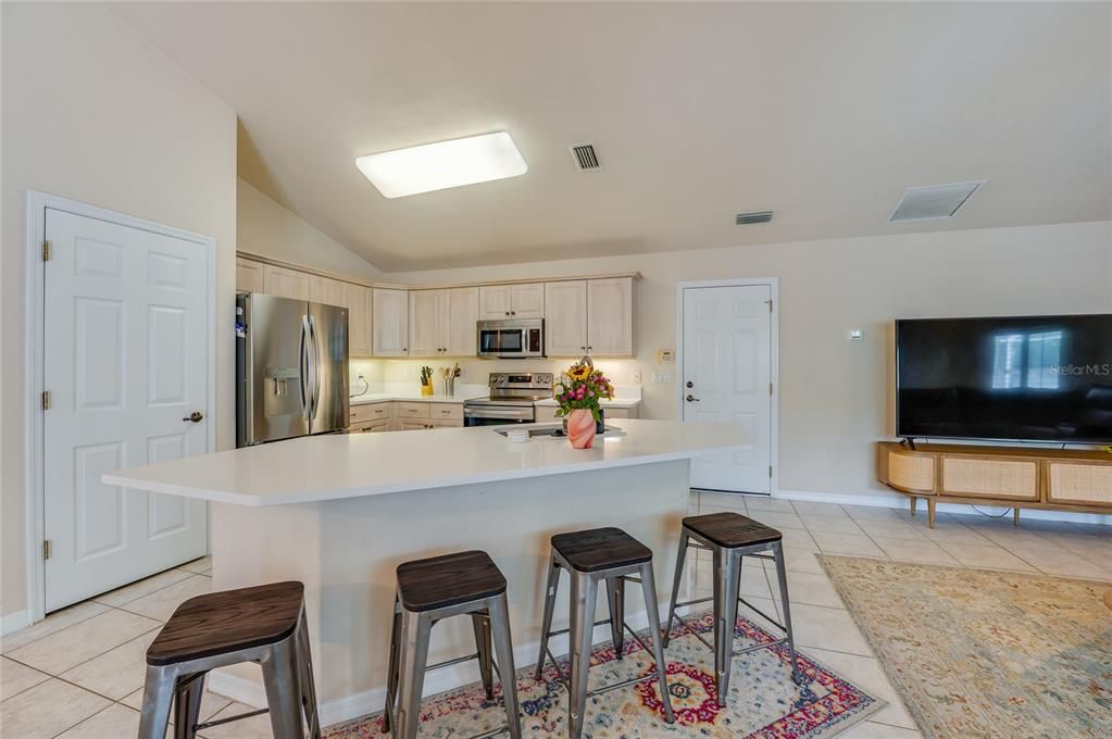 For Sale: $530,000 (3 beds, 3 baths, 2360 Square Feet)