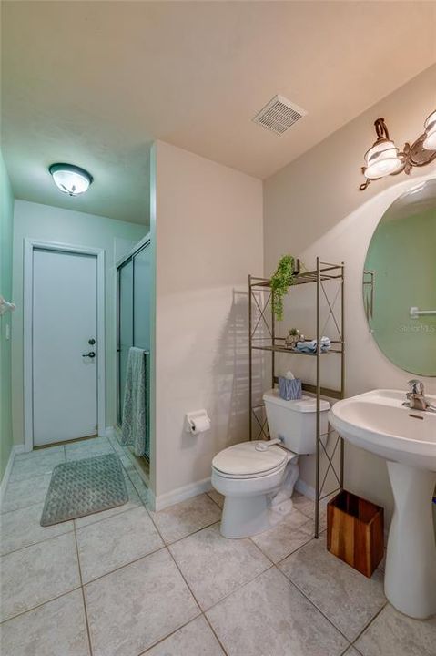 For Sale: $530,000 (3 beds, 3 baths, 2360 Square Feet)