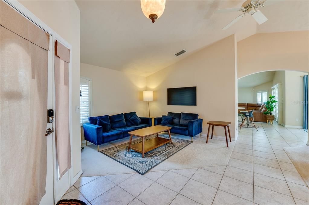 For Sale: $530,000 (3 beds, 3 baths, 2360 Square Feet)