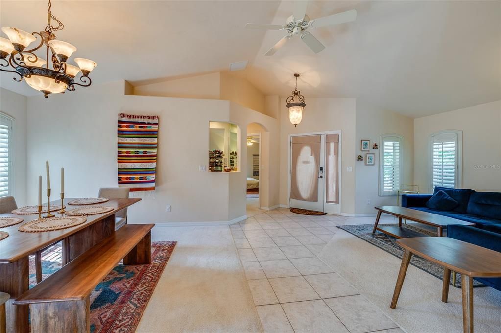 For Sale: $530,000 (3 beds, 3 baths, 2360 Square Feet)