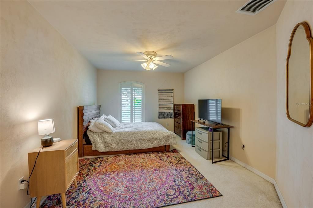 For Sale: $530,000 (3 beds, 3 baths, 2360 Square Feet)