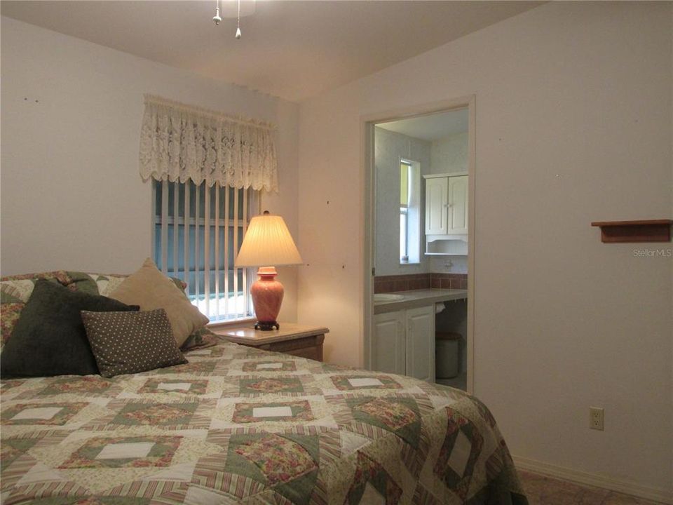 For Sale: $160,000 (2 beds, 2 baths, 1152 Square Feet)