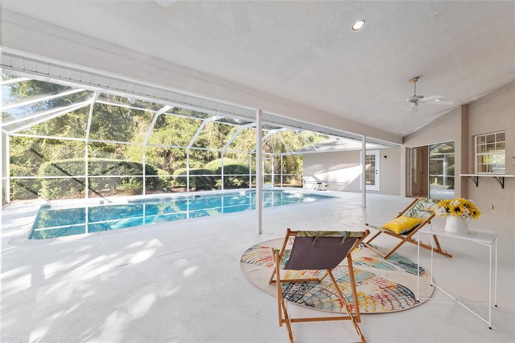 Active With Contract: $645,000 (4 beds, 3 baths, 3015 Square Feet)