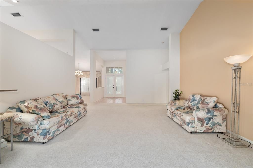 Active With Contract: $645,000 (4 beds, 3 baths, 3015 Square Feet)