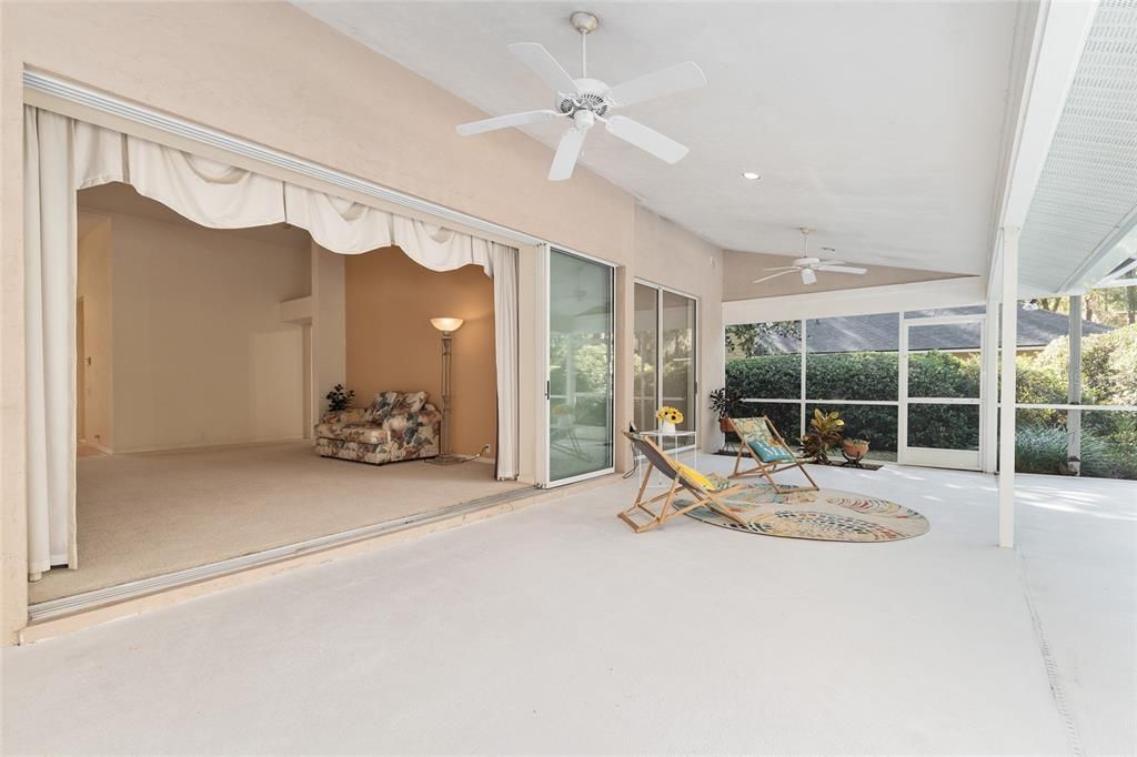 Active With Contract: $645,000 (4 beds, 3 baths, 3015 Square Feet)