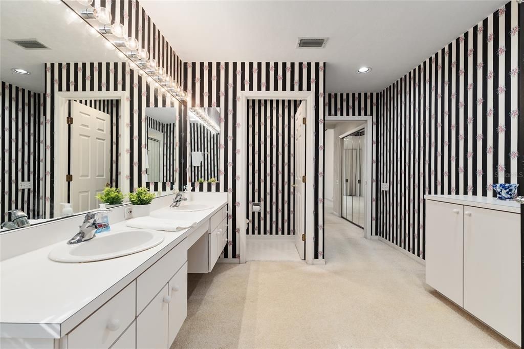 Active With Contract: $645,000 (4 beds, 3 baths, 3015 Square Feet)