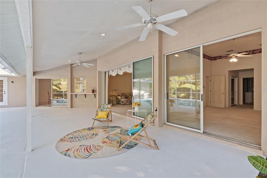 Active With Contract: $645,000 (4 beds, 3 baths, 3015 Square Feet)