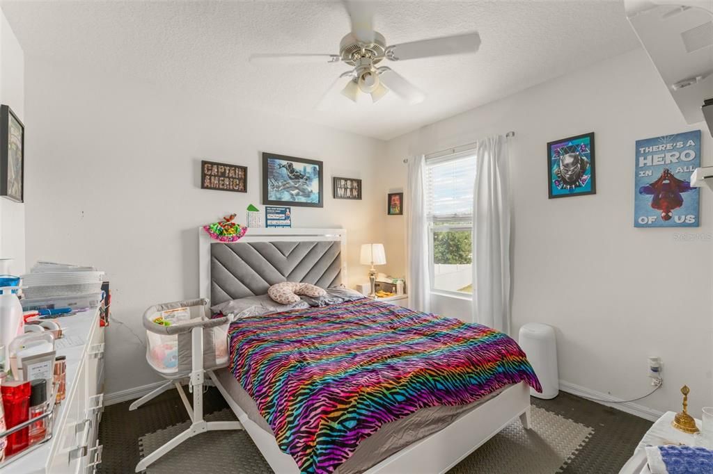 For Sale: $500,000 (5 beds, 3 baths, 2471 Square Feet)