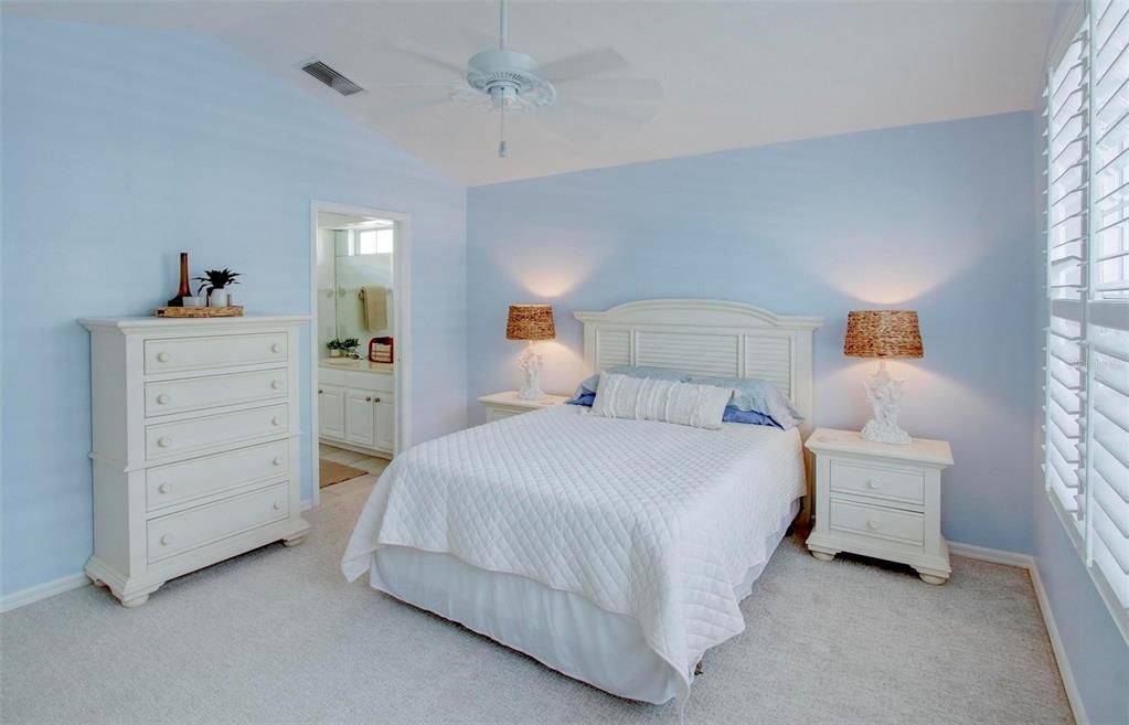 For Rent: $4,000 (3 beds, 2 baths, 1597 Square Feet)