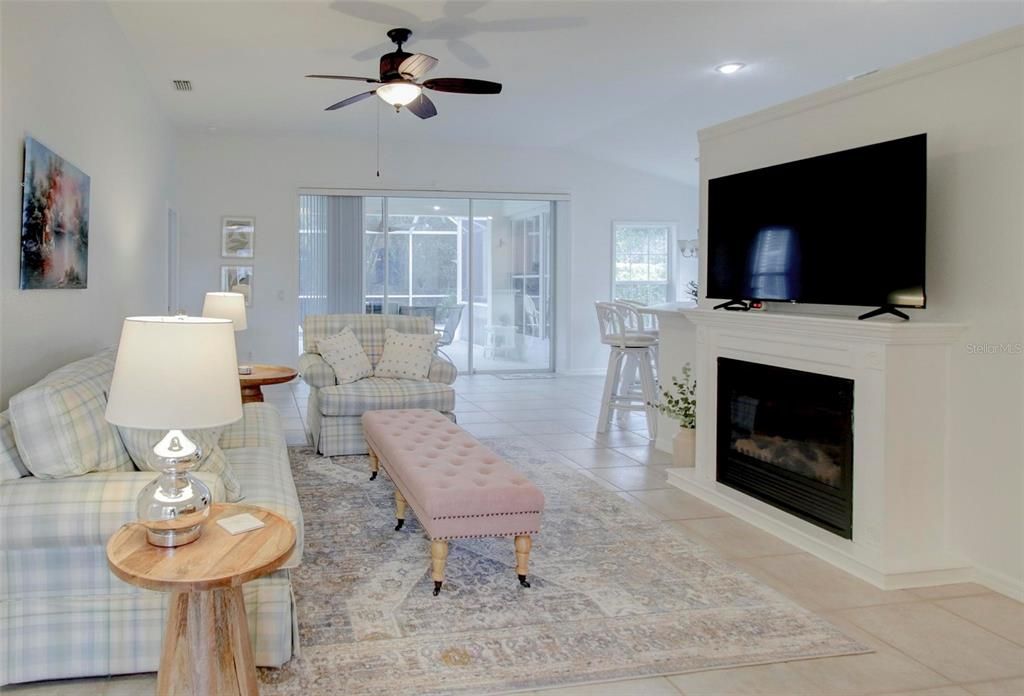 For Rent: $4,000 (3 beds, 2 baths, 1597 Square Feet)