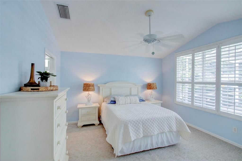 For Rent: $4,000 (3 beds, 2 baths, 1597 Square Feet)