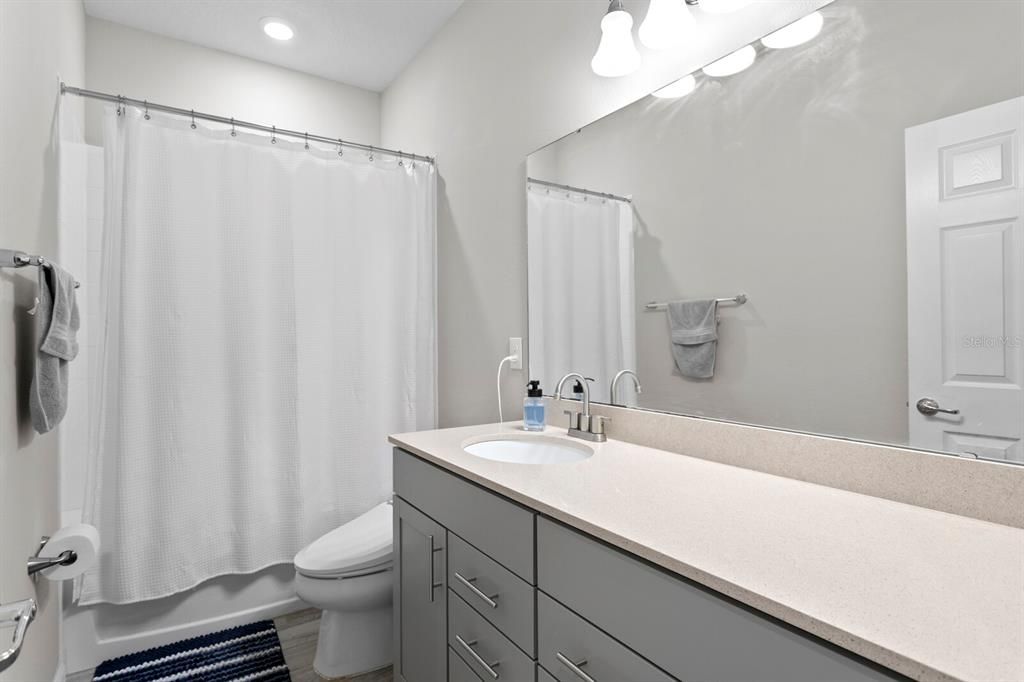 На продажу: $340,000 (3 спален, 2 ванн, 1565 Квадратных фут)