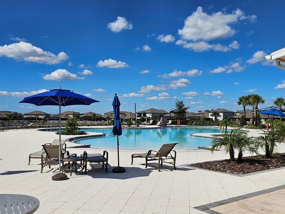 На продажу: $340,000 (3 спален, 2 ванн, 1565 Квадратных фут)