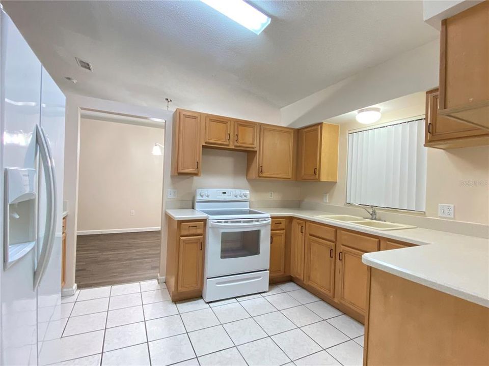 For Rent: $1,795 (3 beds, 2 baths, 1854 Square Feet)