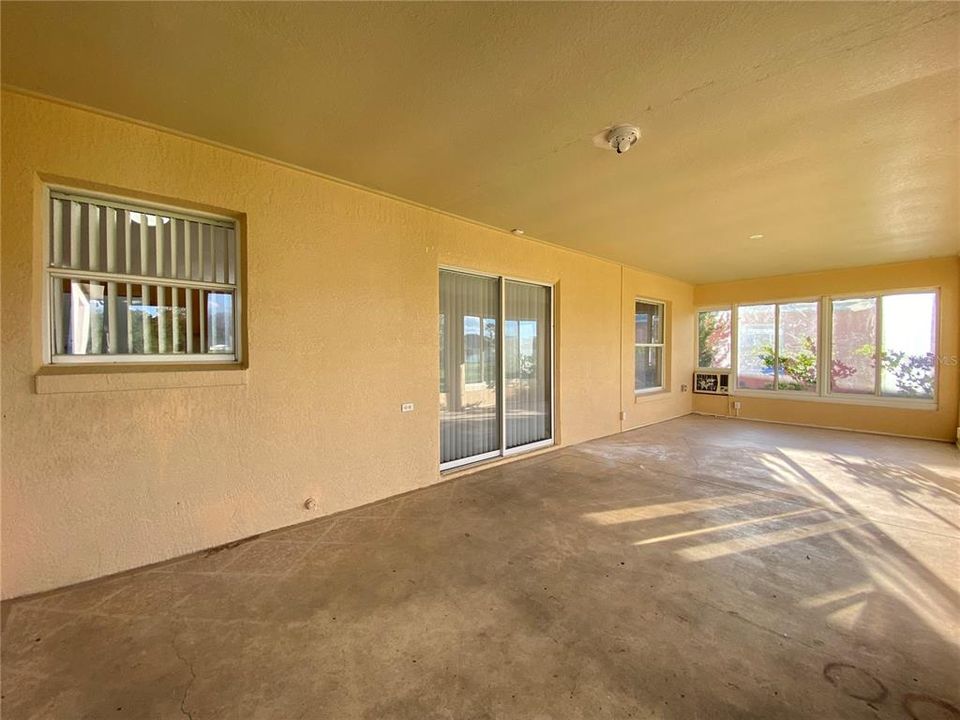 For Rent: $1,795 (3 beds, 2 baths, 1854 Square Feet)