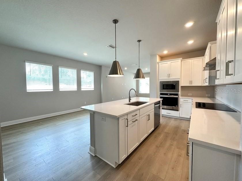 В аренду: $3,900 (3 спален, 2 ванн, 1822 Квадратных фут)