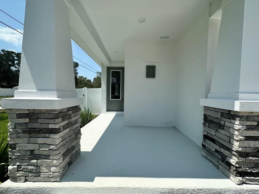 В аренду: $3,900 (3 спален, 2 ванн, 1822 Квадратных фут)