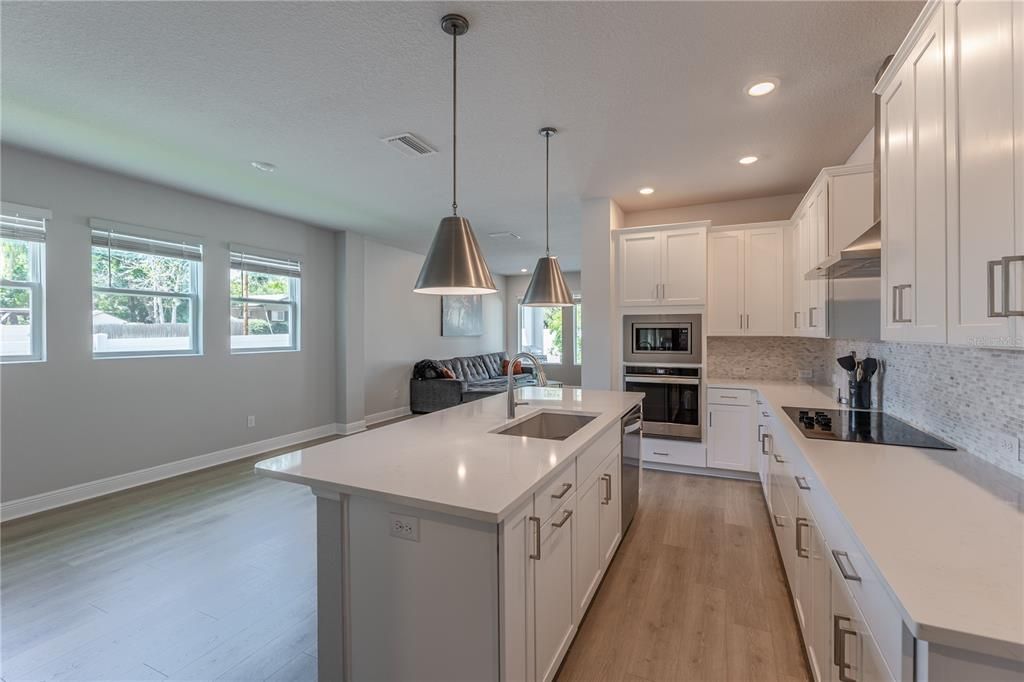 В аренду: $3,900 (3 спален, 2 ванн, 1822 Квадратных фут)