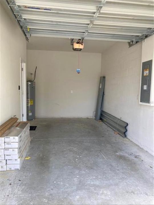 На продажу: $299,900 (3 спален, 2 ванн, 1785 Квадратных фут)