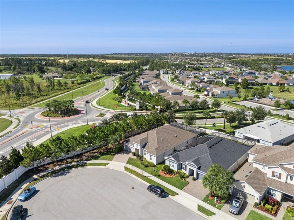 For Sale: $849,000 (4 beds, 4 baths, 2741 Square Feet)