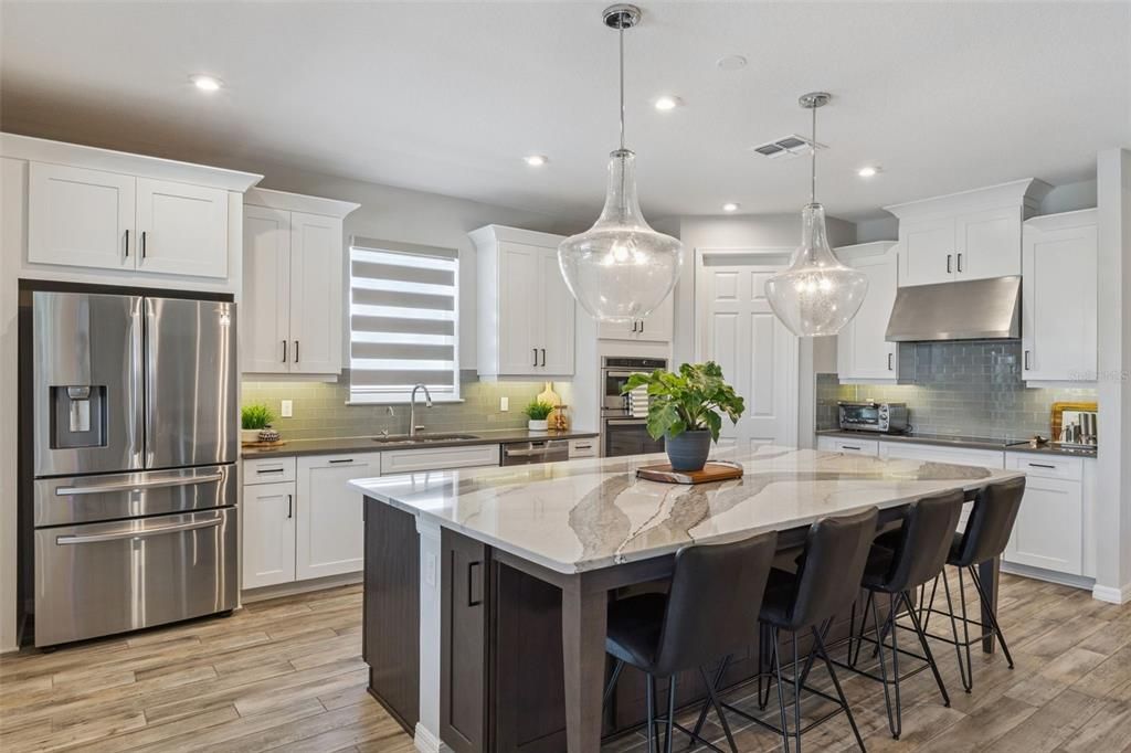 For Sale: $849,000 (4 beds, 4 baths, 2741 Square Feet)