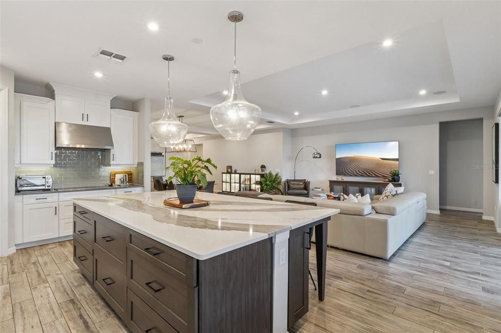 For Sale: $849,000 (4 beds, 4 baths, 2741 Square Feet)