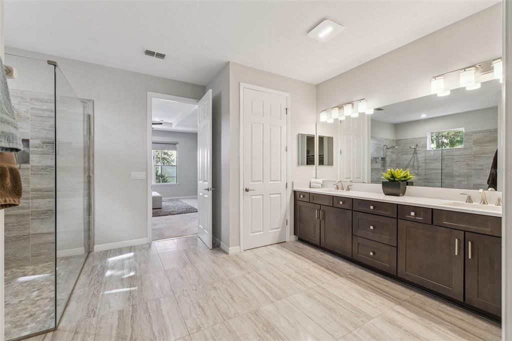 For Sale: $849,000 (4 beds, 4 baths, 2741 Square Feet)