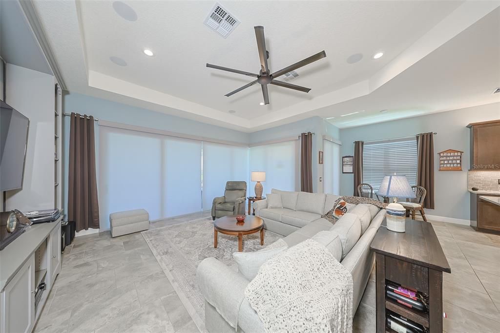 For Sale: $544,900 (3 beds, 2 baths, 2252 Square Feet)