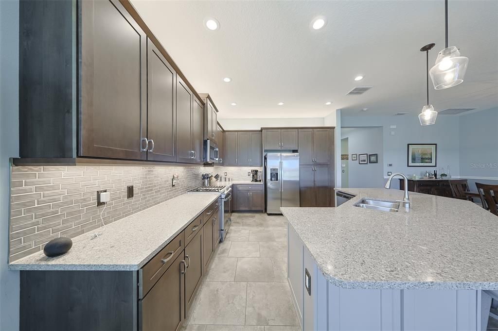 For Sale: $544,900 (3 beds, 2 baths, 2252 Square Feet)