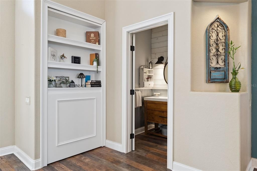 待售: $805,000 (6 贝兹, 3 浴室, 4917 平方英尺)