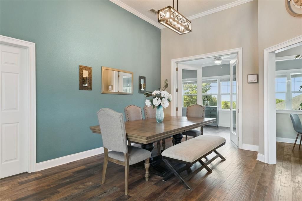 待售: $805,000 (6 贝兹, 3 浴室, 4917 平方英尺)