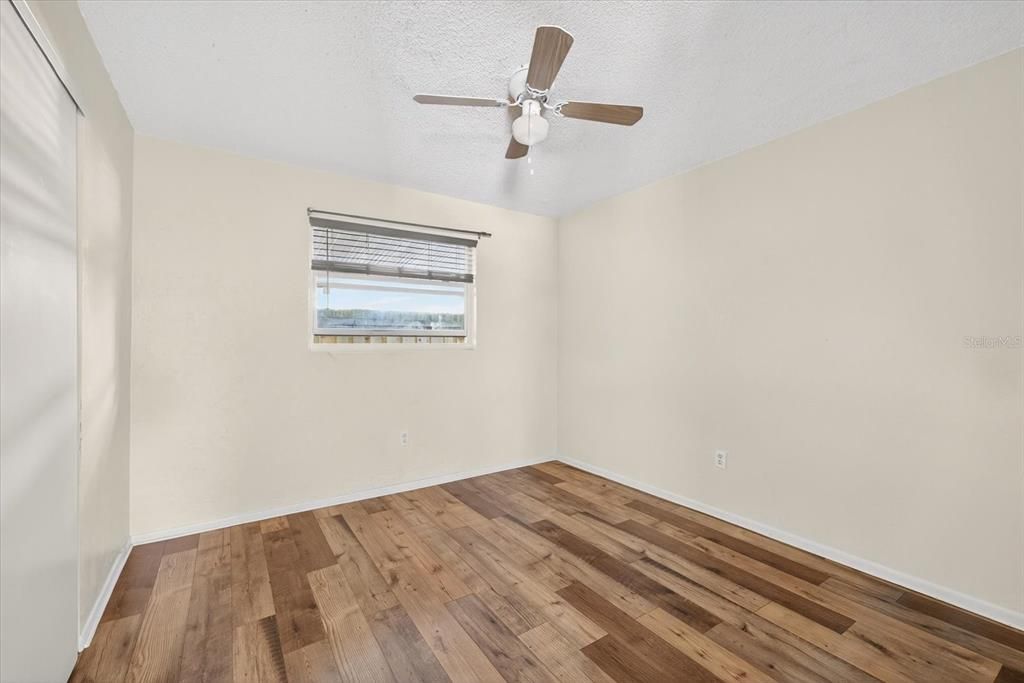 Под контрактом: $579,000 (4 спален, 0 ванн, 1440 Квадратных фут)